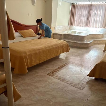 בוקארמנגה Hotel San Nicolas מראה חיצוני תמונה