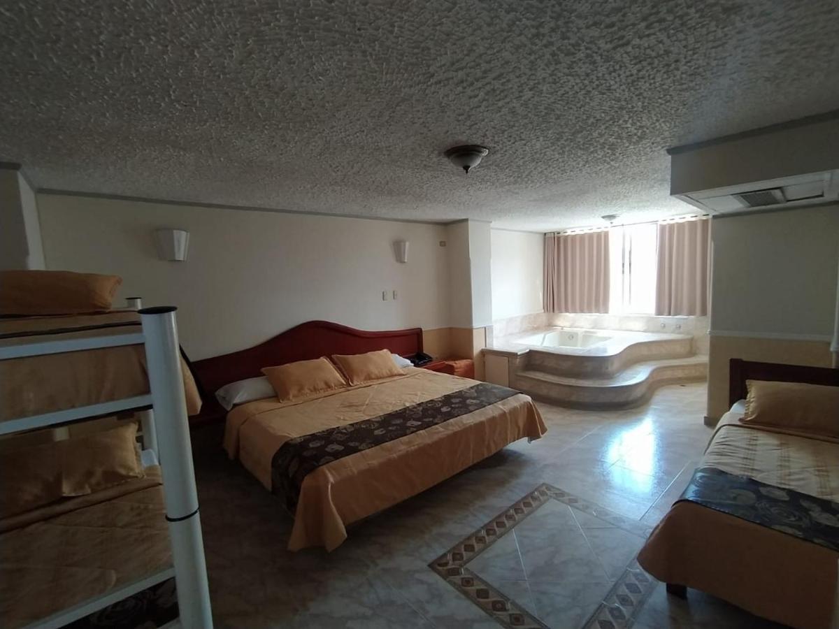 בוקארמנגה Hotel San Nicolas מראה חיצוני תמונה