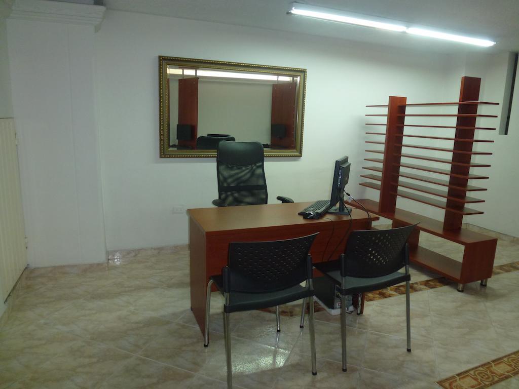 בוקארמנגה Hotel San Nicolas מראה חיצוני תמונה